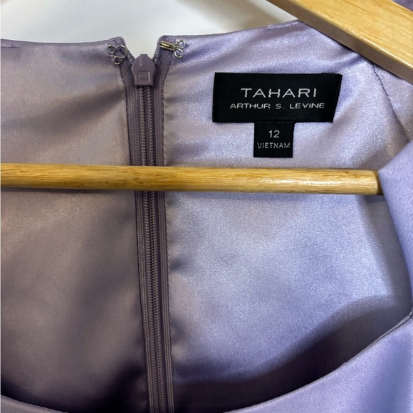 Tahari ASL Lavender Satin Starburst Square Neck Sheath - Picture 5 of 8